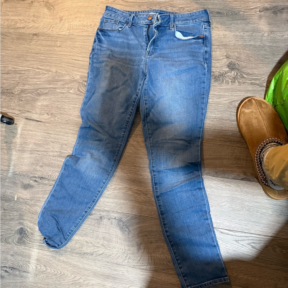 Old Navy Women's Skinny Jeans in Blue